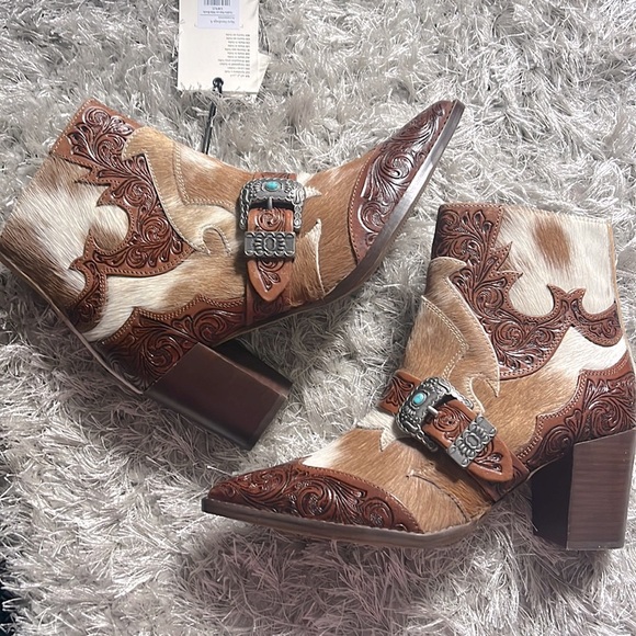 Leather booties with hand tooled detailing, hairon and belted accent, new, Myra - Picture 1 of 16